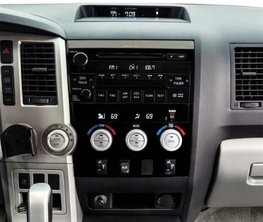 Toyota Tundra заводская аудио система